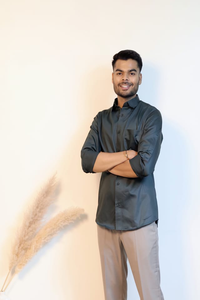 Hunter Green Plain Shirt in Giza Cotton
