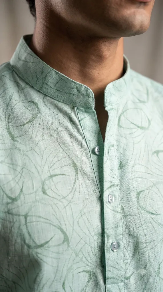 Model_wearing_mint_green_kurta_2K_20261021215822.webp