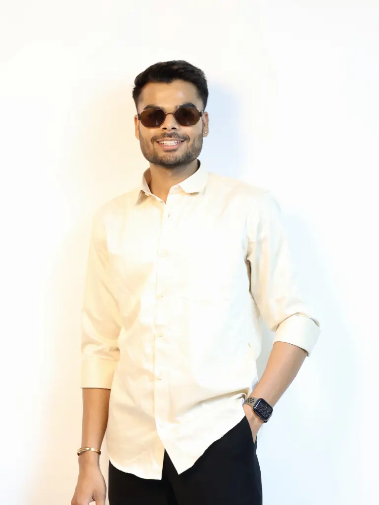 [36VFS0006] Solid Cosmic Ivory Stripe Shirt (S)