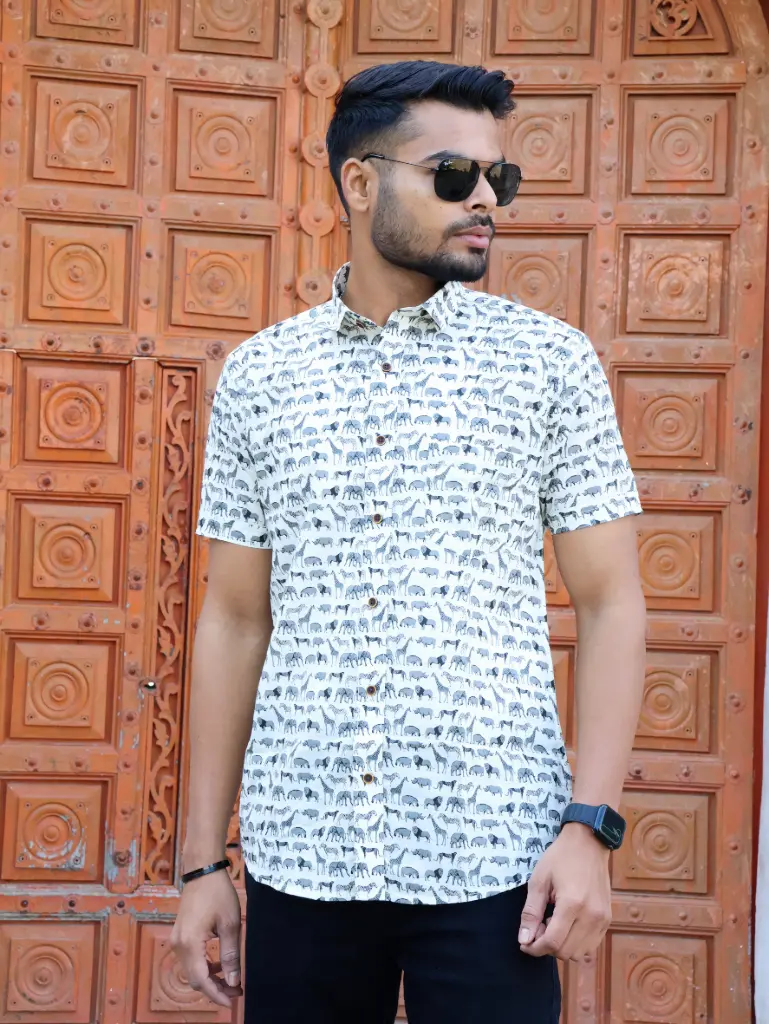 [40HSV0050] Lion Printed Jaipuri Shirt in Off White  (M)